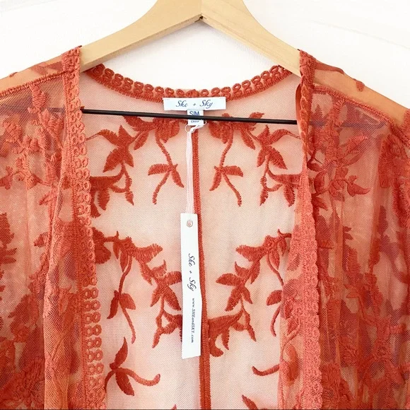 NWT SHE & SKY sheer lace brick duster - Picture 6 of 10